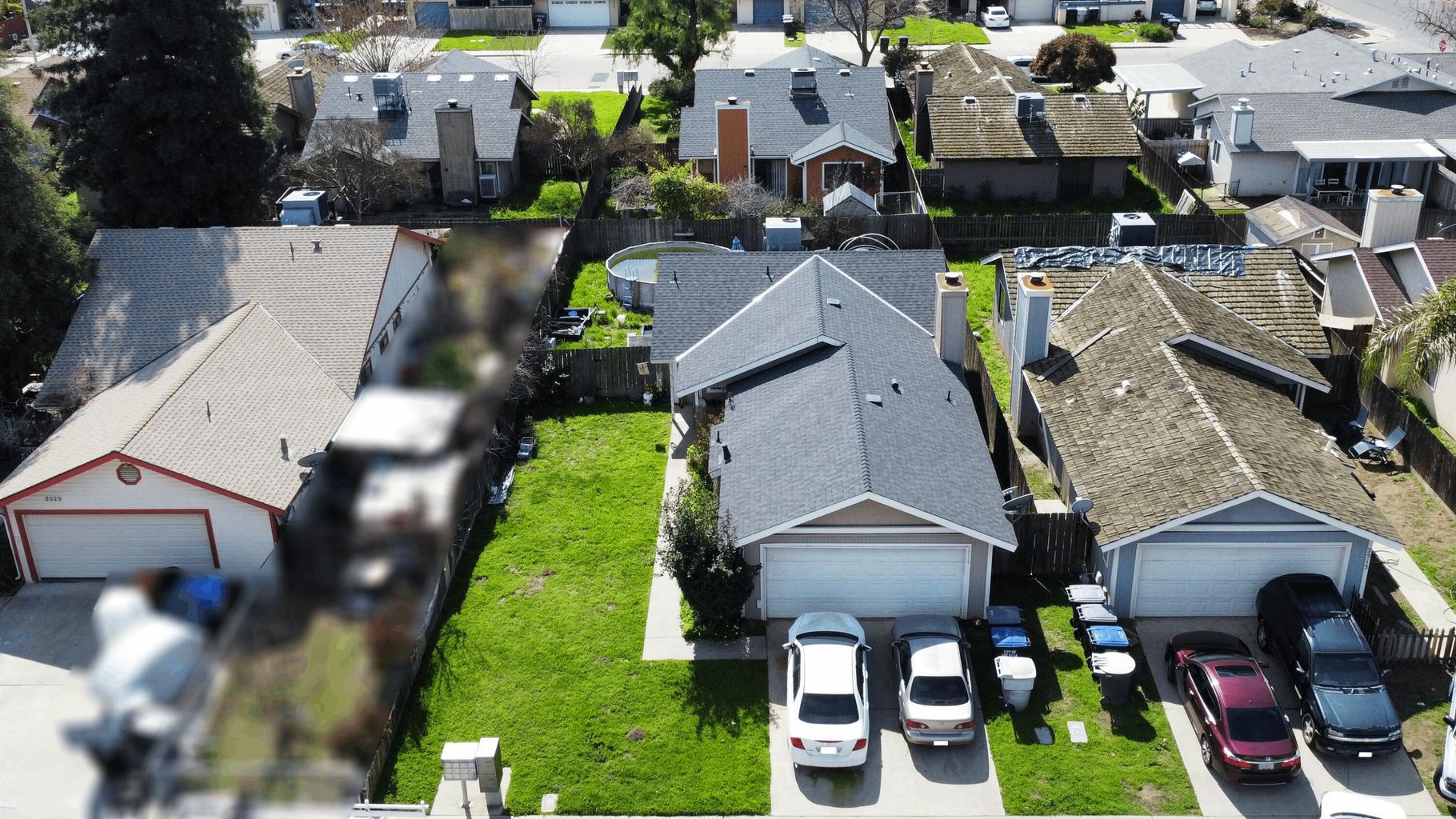 2519 E Parker Ct, Visalia, CA 93292